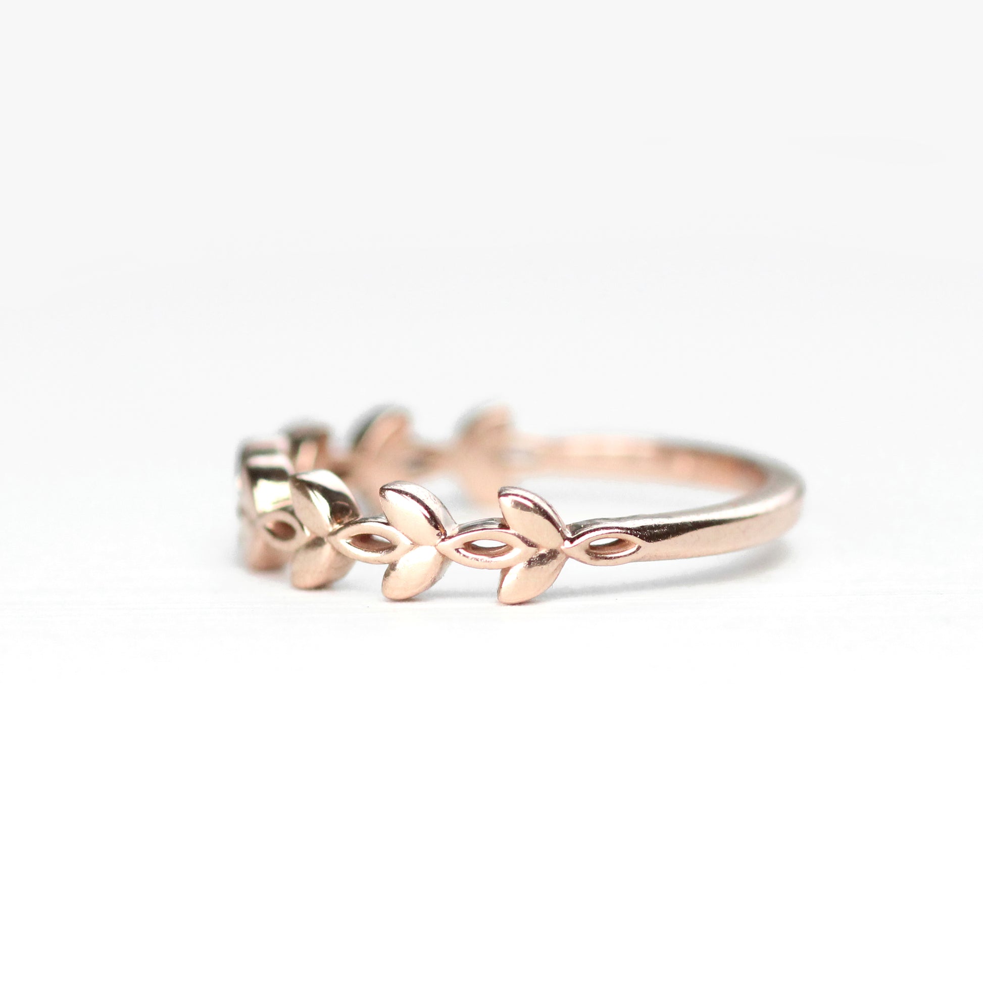 Willow - Wedding Stacking Band in Your Choice of 14K Gold - Midwinter Co. Alternative Bridal Rings and Modern Fine Jewelry
