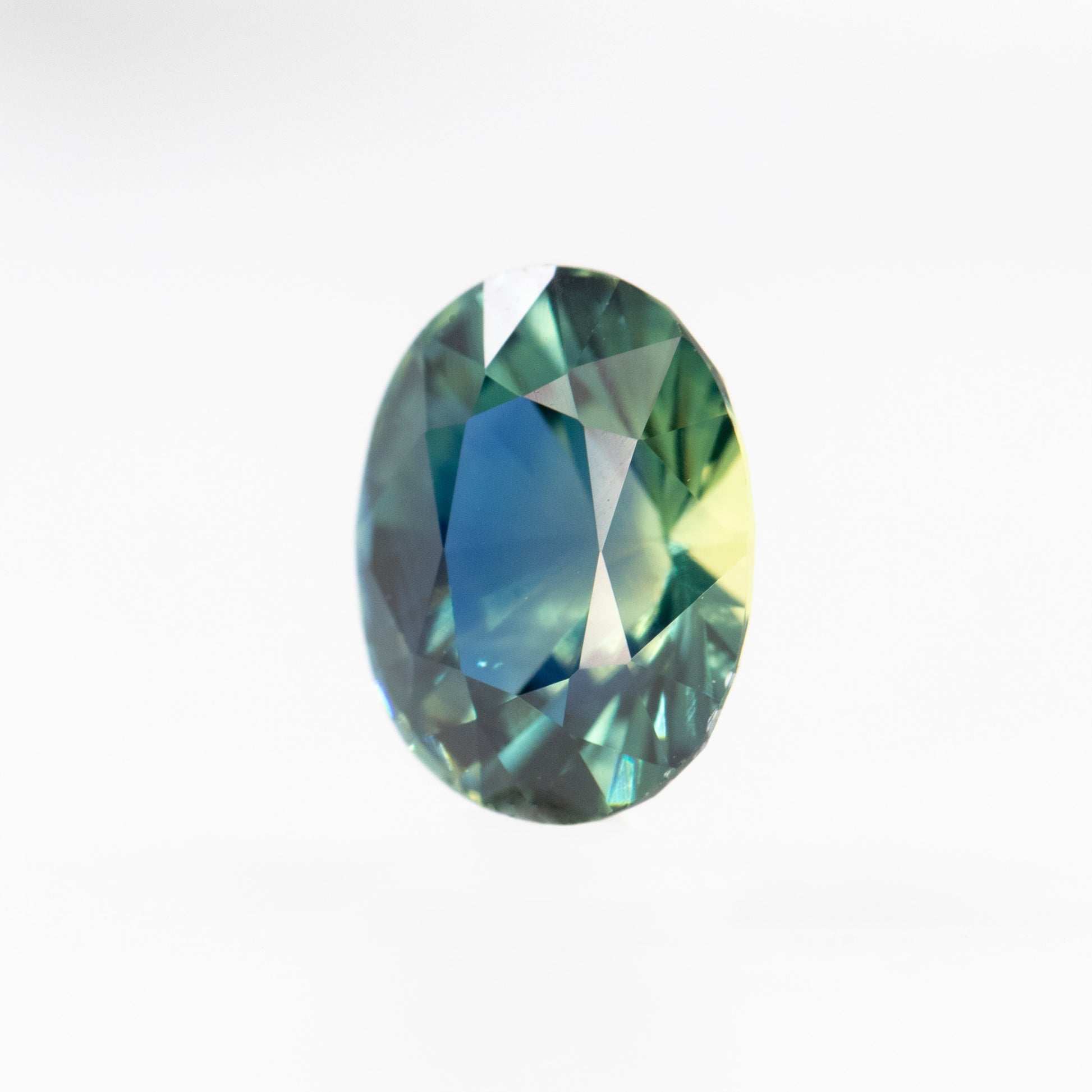 CAELEN (J) 2.07 Carat Bicolor Oval Sapphire for Custom Work - Inventory Code BCOS207 - Midwinter Co. Alternative Bridal Rings and Modern Fine Jewelry