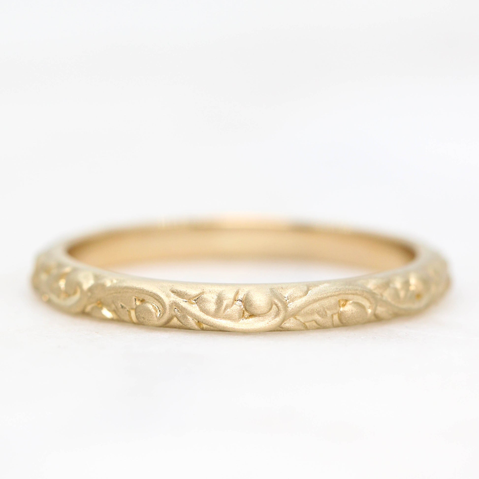 Bryce - Floral Vine Vintage Style Unisex Wedding Band in Your Choice of 14K Gold - Midwinter Co. Alternative Bridal Rings and Modern Fine Jewelry