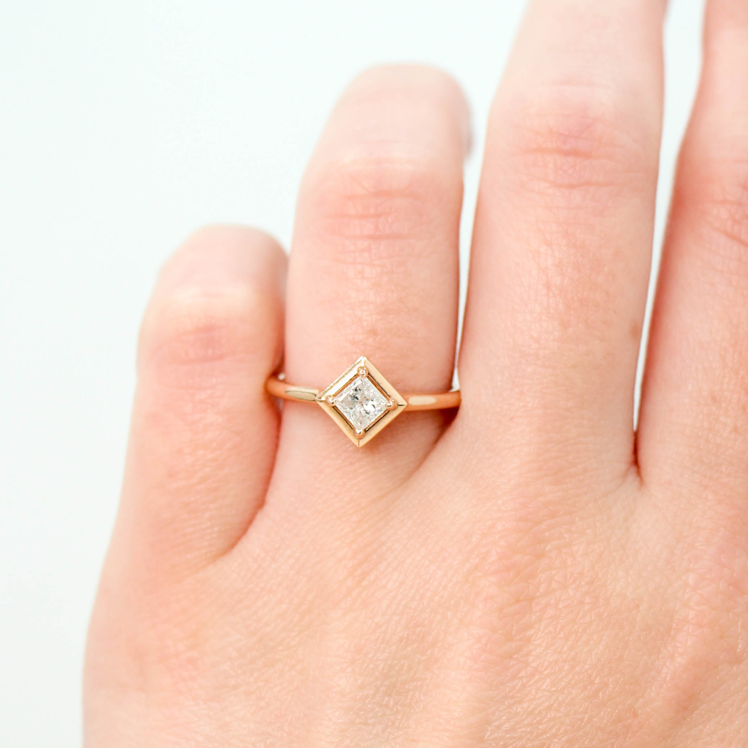 Ailbert Rose Gold Ring | SEHGAL GOLD ORNAMENTS PVT. LTD.