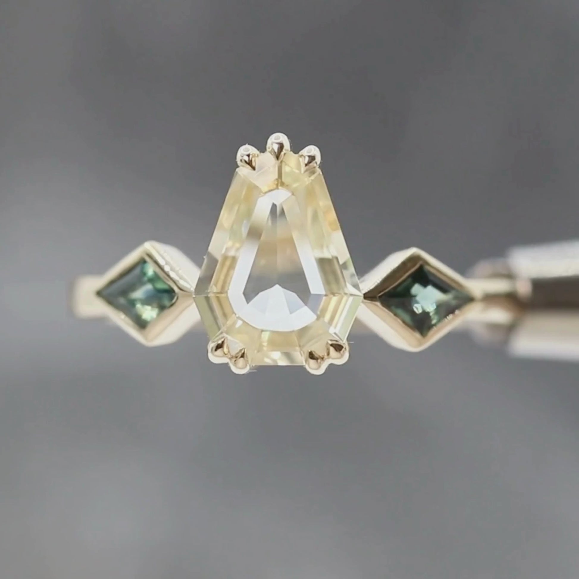 Vespera Ring with a 1.74 Carat Clear Yellow Geometric Pear Sapphire and Teal Sapphire Accents in 14k Yellow Gold - Ready to Size and Ship