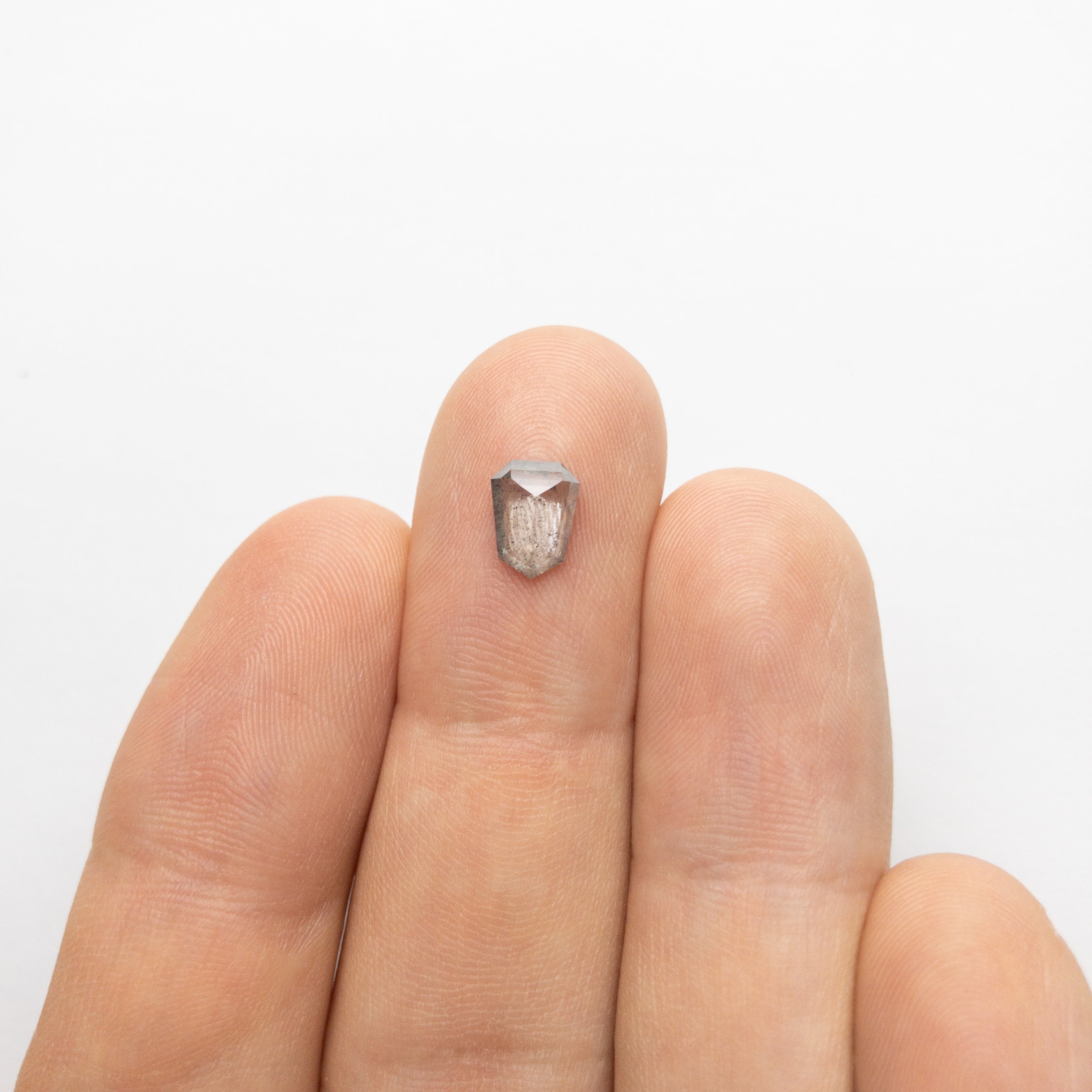 Does this diamond look small? : r/labdiamond